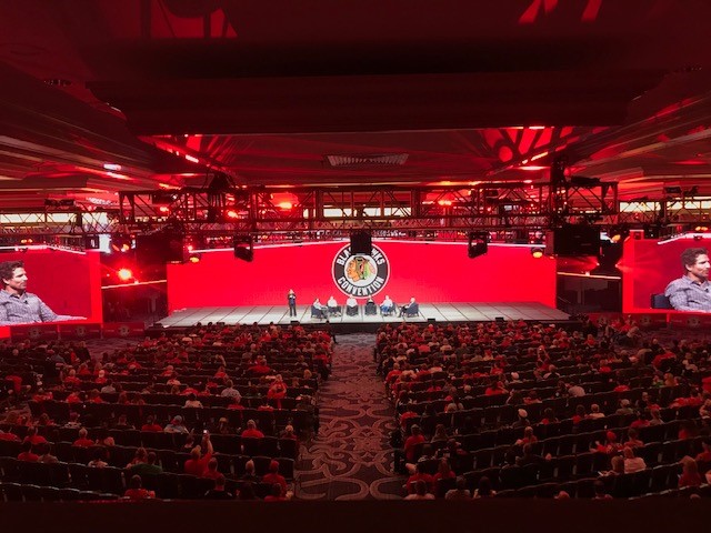 A picture containing indoor, ceiling, hall, auditorium
Description automatically generated